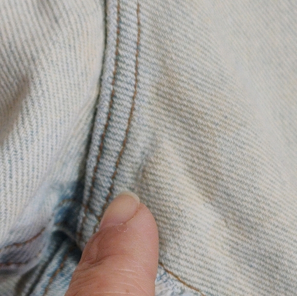 Wrangler Men's Light Wash Denim Shorts - Picture 3 of 8